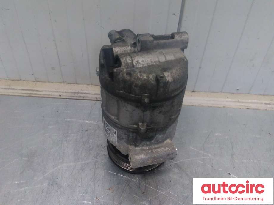 Aircondition kompressor til Škoda Octavia 2005-2008 (Type II, Fase 1)  (VALEO|1K0820859D|1K0820859QX|1K0820808F)