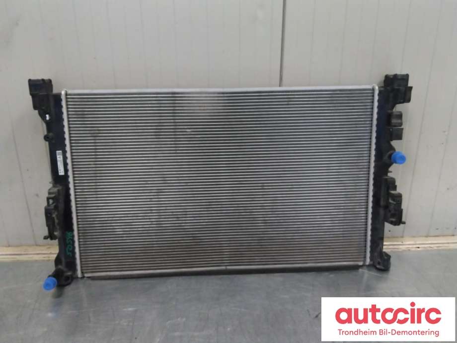 Radiator (automat gir) til Nissan Ariya, 2022-->> (..|214105MP0A)