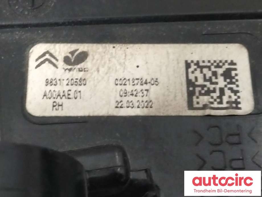 Baklykt høyre indre til Citroën ë-C4 2020-->> (...|9831120580|)