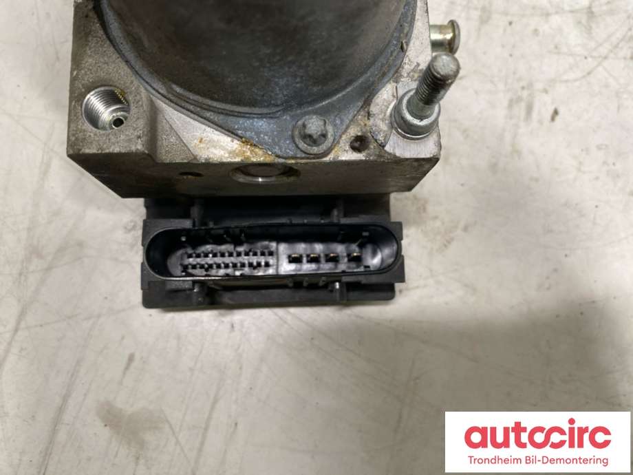 ABS sentral til Subaru Forester 2005-2008 (Type II, Fase 2)  (BOSCH|27594SA071|0 265800 597|)