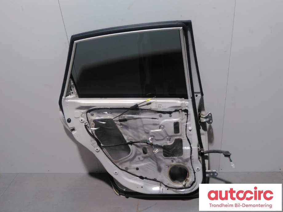 Dør venstre bak til Subaru Impreza 2008-2012 (Type III) (LES INFO|60409-FG011-9P|60409-FG012-9P|60409-FG010-9P| 60409FG0119P| 60409FG0129P| 60409FG0109P)