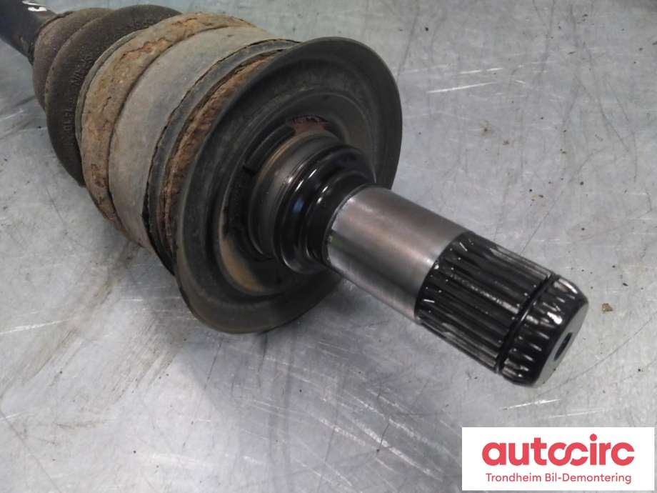 Drivaksel venstre bak, diesel/manuell til BMW 3-Serie 2012-2018 (F30/F31/F34) (F30/F31/F34) (..|33207624205|7624205|33 20 7 624 205)