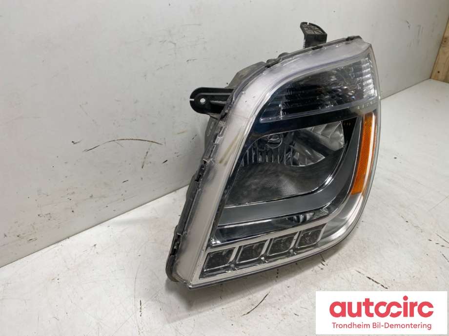 Frontlykt venstre halogen til Maxus EV80 2019-->>  (C00118660|)