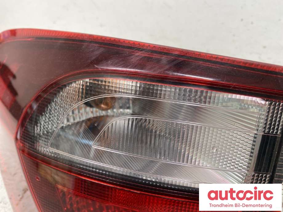 Baklykt venstre ytre til Ford Ecosport 2016-->>  (2304079|GN15-13405-DE|)