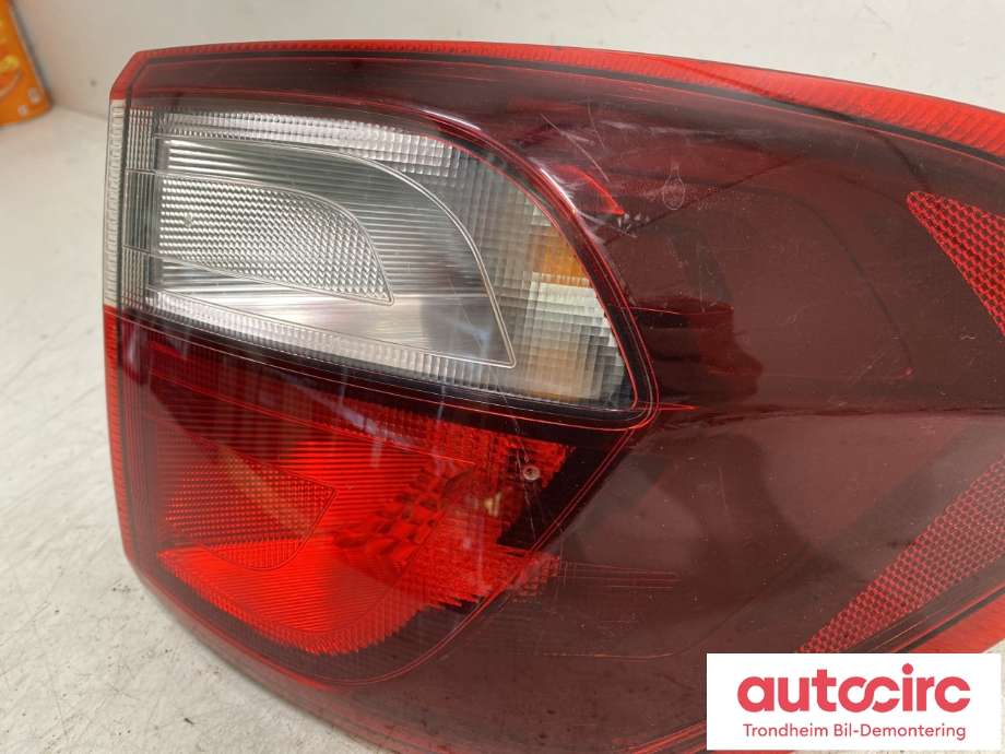 Baklykt høyre ytre til Ford Ecosport 2016-->>  (2304081|GN15-13404-DE|)