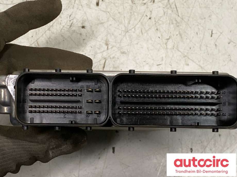 Styreenhet motor til BMW 5-Serie 2010-2017 (F10/F11) (F10/F11) (BOSCH|13618586534|8 577 764|0 281 030 759)