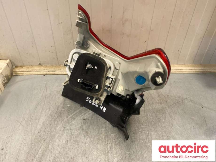 Baklykt høyre ytre til Peugeot 2008 2013-2019 (Type I)  (VALEO|9678074380|96 780 743 80|)