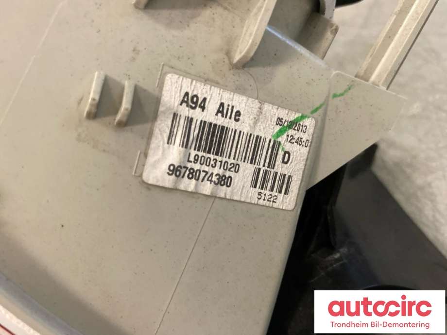 Baklykt høyre ytre til Peugeot 2008 2013-2019 (Type I)  (VALEO|9678074380|96 780 743 80|)