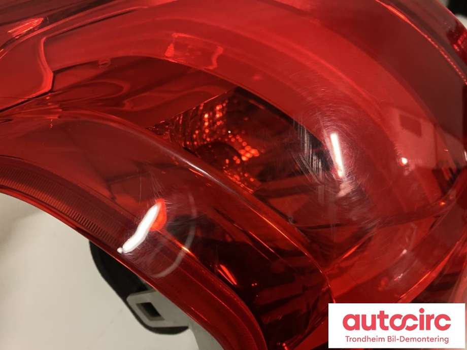 Baklykt venstre ytre til Peugeot 2008 2013-2019 (Type I)  (LES INFO / VALEO|9678074280|96 780 742 80|)