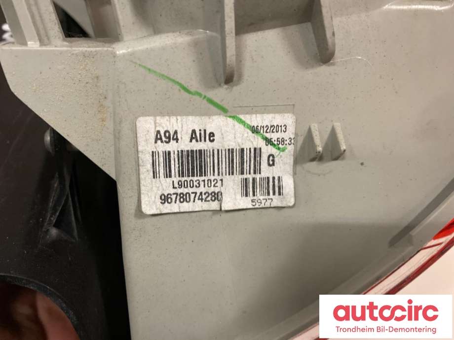 Baklykt venstre ytre til Peugeot 2008 2013-2019 (Type I)  (LES INFO / VALEO|9678074280|96 780 742 80|)
