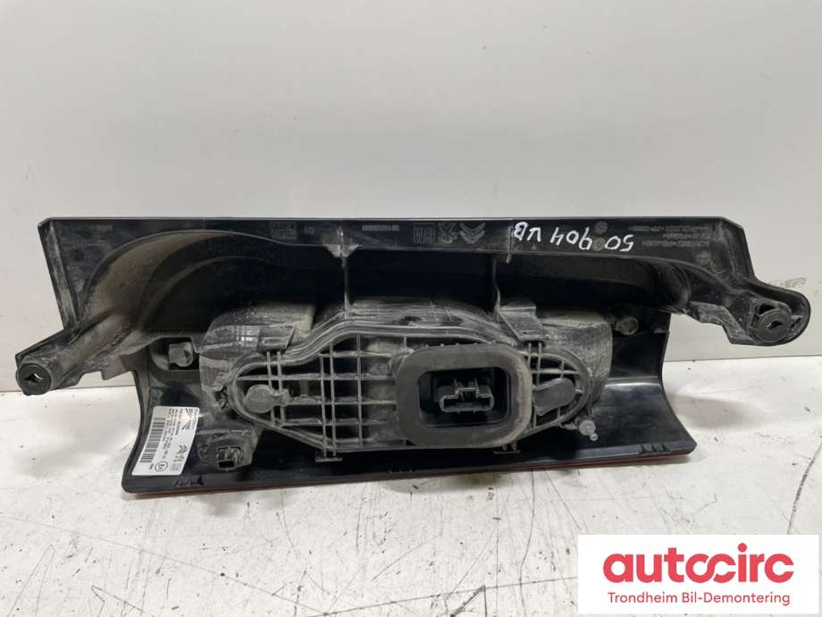 Baklykt venstre til Toyota Proace City 2020-->> (..|SU001B0304|)