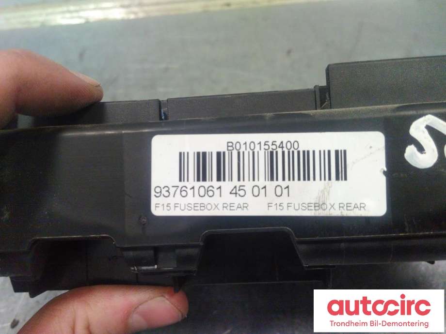Sikringsboks bagasjerom til BMW X5 2013-2018 (F15) (F15) (..|9360372|61149259466|61 14 9 259 466)