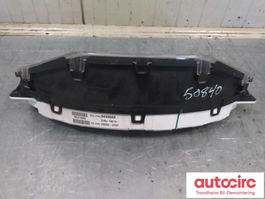 Instrumentpanel til Volvo S80 1998-2006 (Type I)  (..|9499668|8251281|)