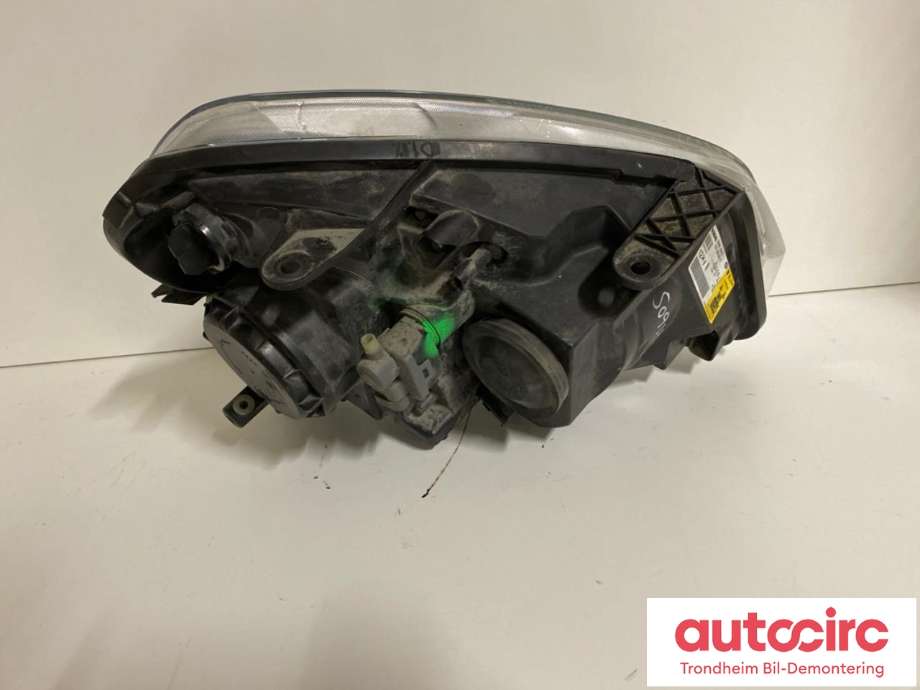 Frontlykt venstre xenon til Nissan Qashqai 2007-2010 (Type I, Fase 1)  (HELLA|26060-JD91B|26060-JD91A|26060JD91A| 26060JD91B| 1EF238042-11)