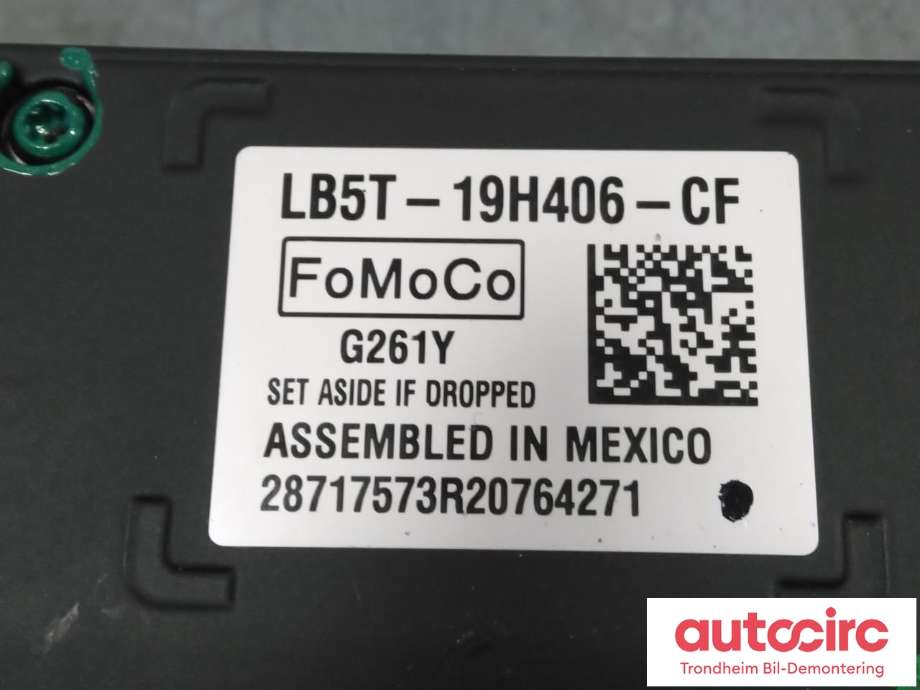 Parkeringskamera foran til Ford Explorer 2020-->> (FOMOCO|LB5T-19H406-CF|2493931|)