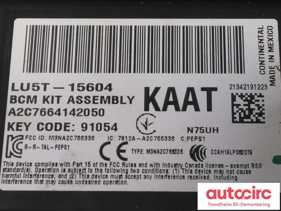 Sikringsboks til Ford Explorer 2020-->> (FOMOCO|LU5T-15604-KAAT|2537534|)