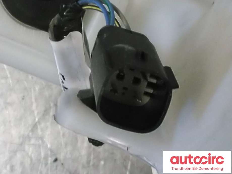 Spylertank til Ford Explorer 2020-->>  (...|2638961|LB5B-17B613-AK|)
