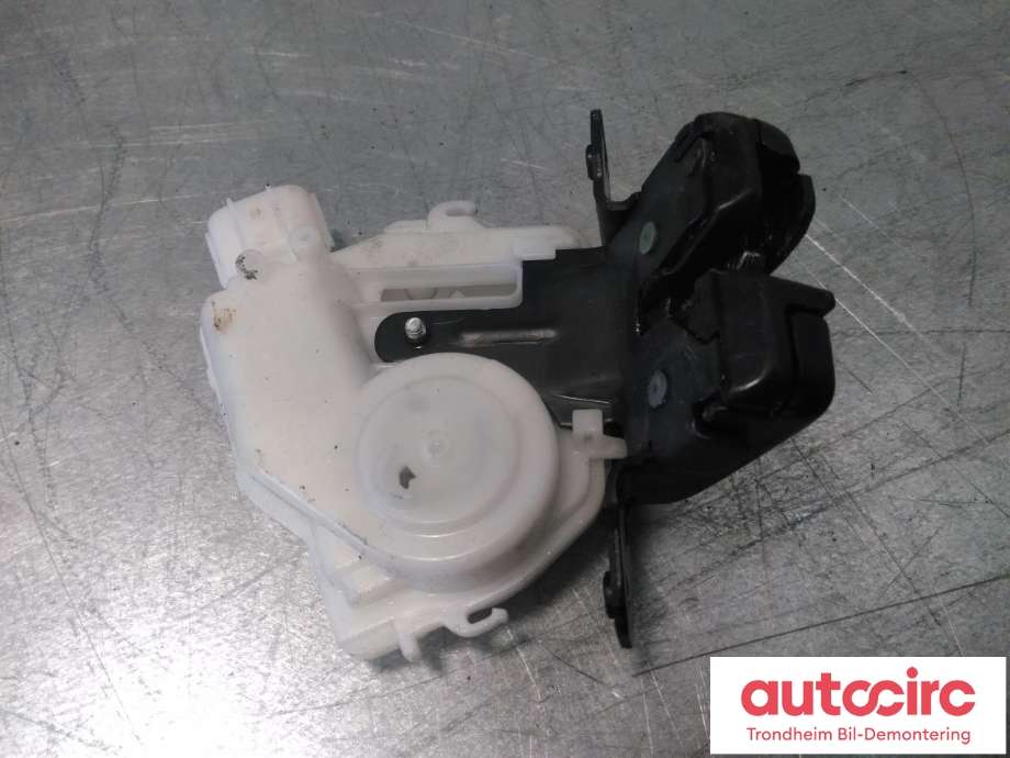 Baklukelås til Toyota Yaris 2012-2014 (Type III, Fase 1)  (..|69350-0D131|693500D131|)