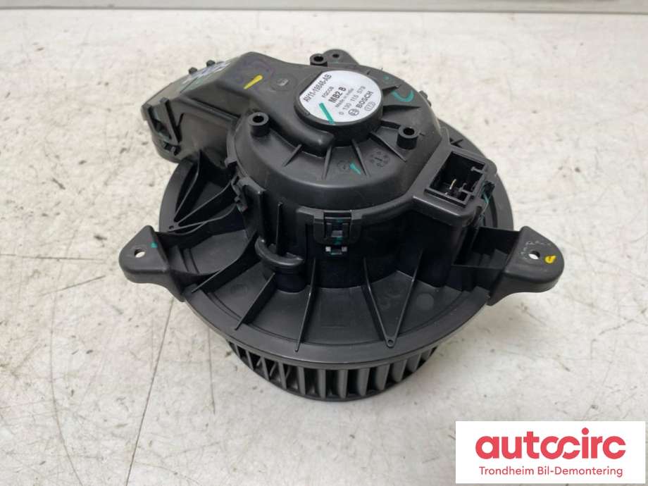 Varmeapparat motor til Ford Ecosport, 2016-->>  (BOSCH|1811783)