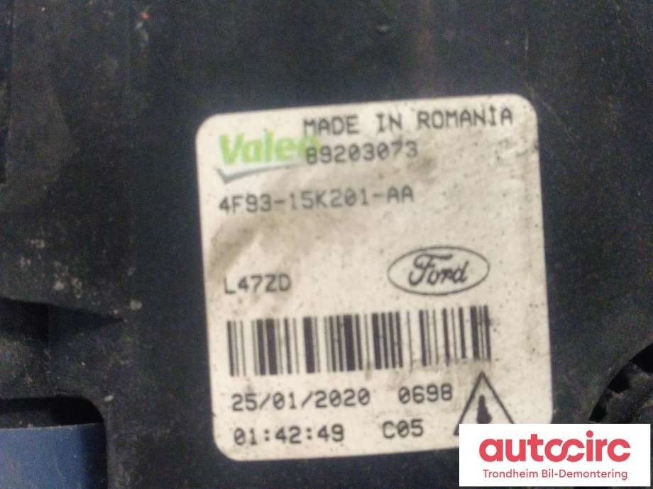 Tåkelykt høyre foran til Ford Ranger / Ranger Raptor 2015-2022  (VALEO|4550597|4F93-15K201-AA|89203073)