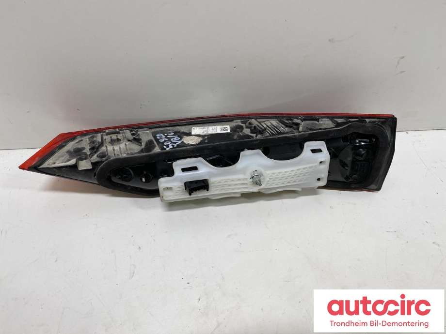 Baklykt venstre indre til BMW iX1 2023-->> (U11) (U11) (..|9465353|63219465353|63 21 9 465 353)