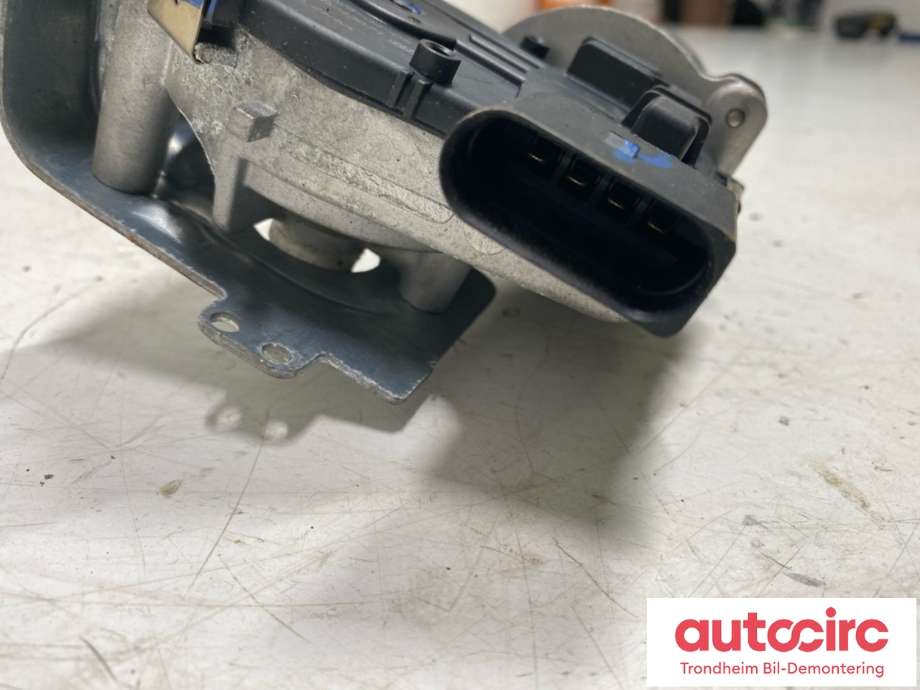 Viskermotor frontrute til BMW iX1 2023-->> (U11) (U11) (BOSCH|61619478831|0390243671|)