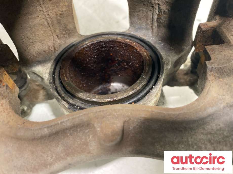 Bremsecaliper venstre foran til BMW iX1 2023-->> (U11) (U11) (34108837097|)