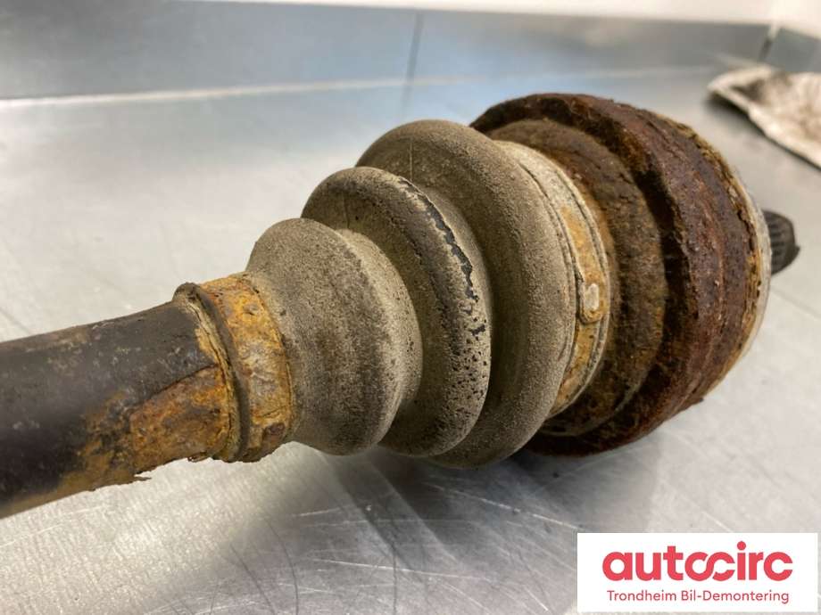 Drivaksel høyre bak, bensin/automat til BMW X5 2000-2006 (E53) (E53) (33207500915|)