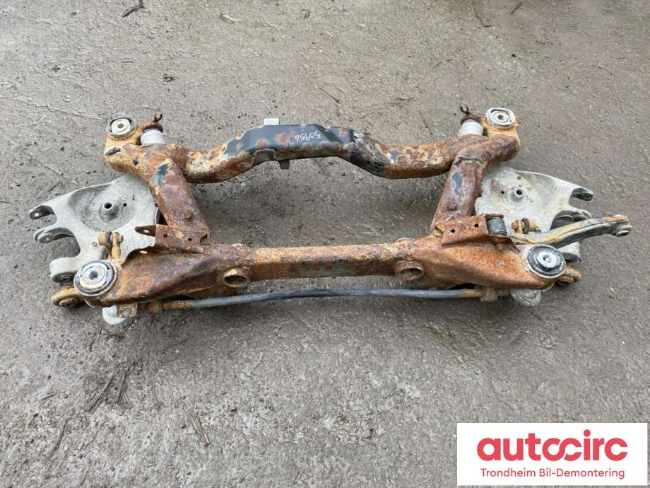 Travers bak til Audi A4 2001-2004 (Type II) (B6) (B6) (..|8E0505235BQ|8E0505235CA|8E0 505 235 BQ| 8E0 505 235 CA)