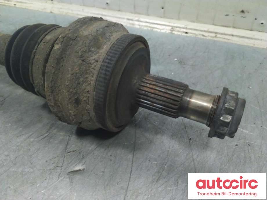 Drivaksel venstre bak, diesel/automat til Mercedes GLK 2008-2015 (X204) (X204) (...|A2123501810|A2123508111|A 212 350 18 10| A 212 350 81 11)