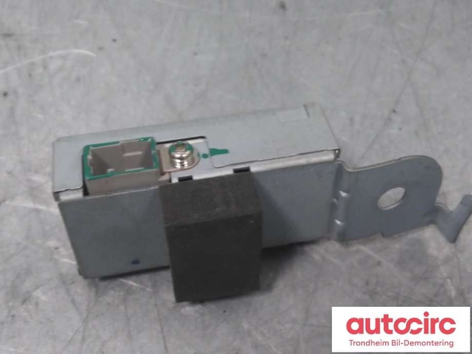 Antenne forsterker til Mazda 6 2010-2013 (Type II, Fase 2) (MAZDA|GS2A-66-9N0A|GS2A669N0A|)