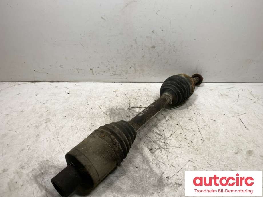 Drivaksel høyre foran, diesel/automat til Jeep Commander 2006-2009 (..|52104 590AA|)