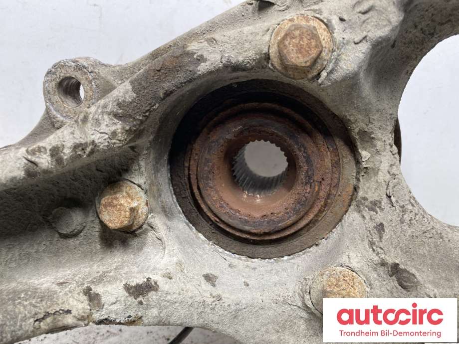 Hjulspindel høyre foran til Jeep Commander 2006-2009  (..|52090 180AC|)