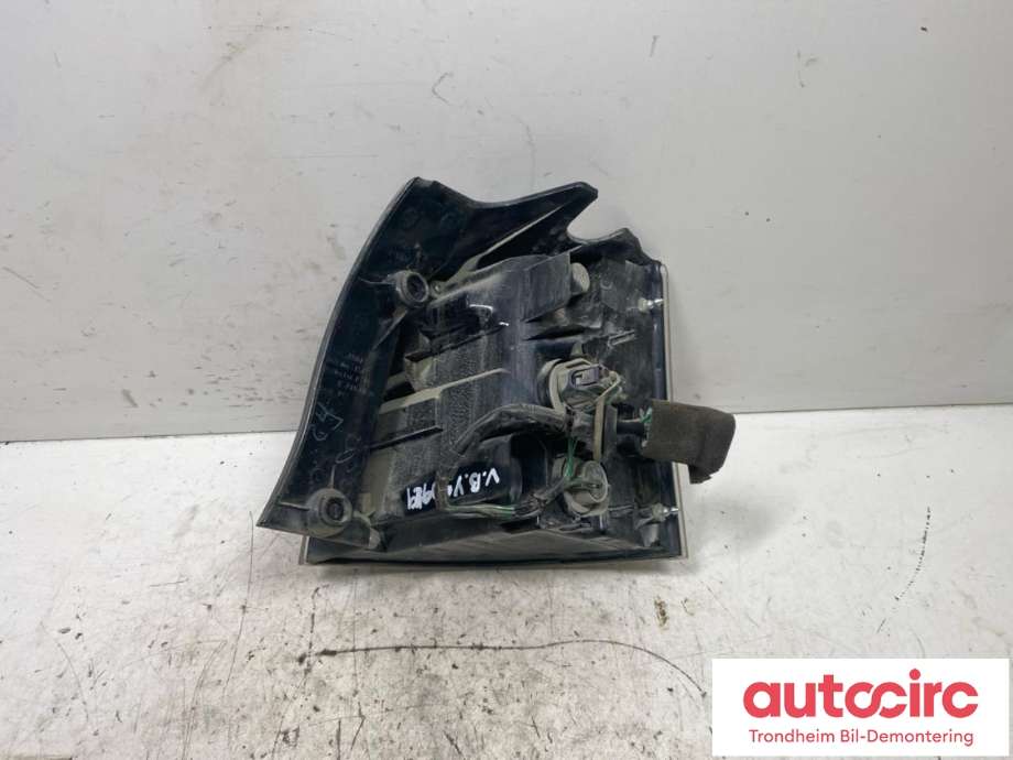 Baklykt venstre ytre til Mitsubishi Outlander 2007-2010 (Type II, Fase 1) (..|8330A379|)
