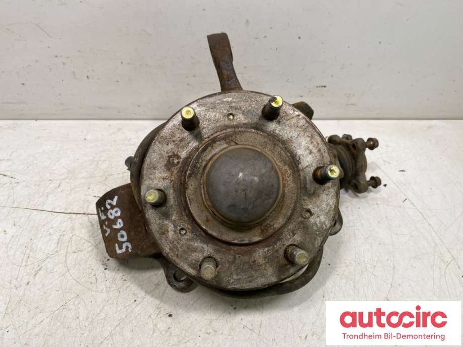 Hjulspindel venstre foran til Mitsubishi L200, 2006-2015 (Type IV)  (MR992377)