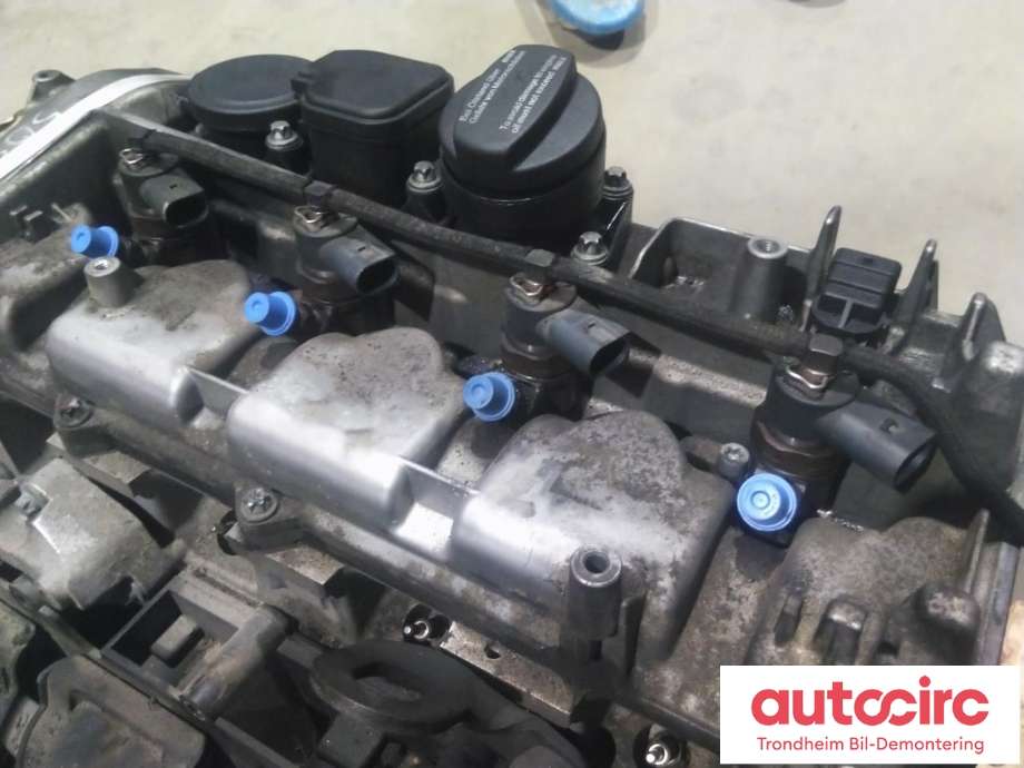 Motor diesel til Mercedes E-Klasse 2002-2006 (Fase 1) (W211) (W211) (MERCEDES|A6460103300|A6460105844|OM646.951)