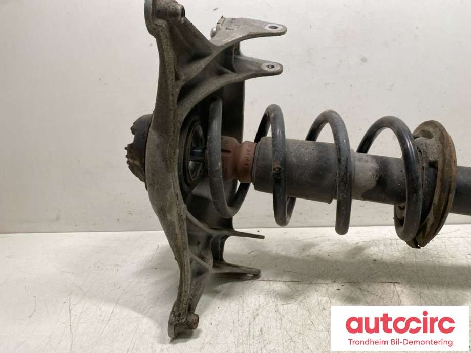 Fjærbein venstre foran til Audi A4 2007-2014 (Type IV) (B8) (B8) (..|8K0413031CA|8K0413037L|8K0412391F| 8R0412391A)