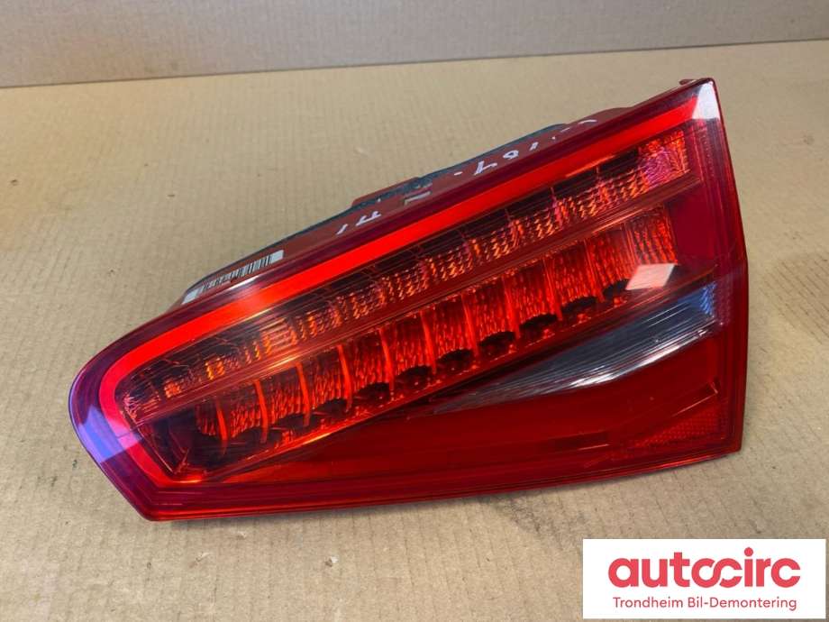 Baklykt høyre indre til Audi A4 2007-2014 (Type IV) (B8) (B8) (HELLA|8K5945094AC|)