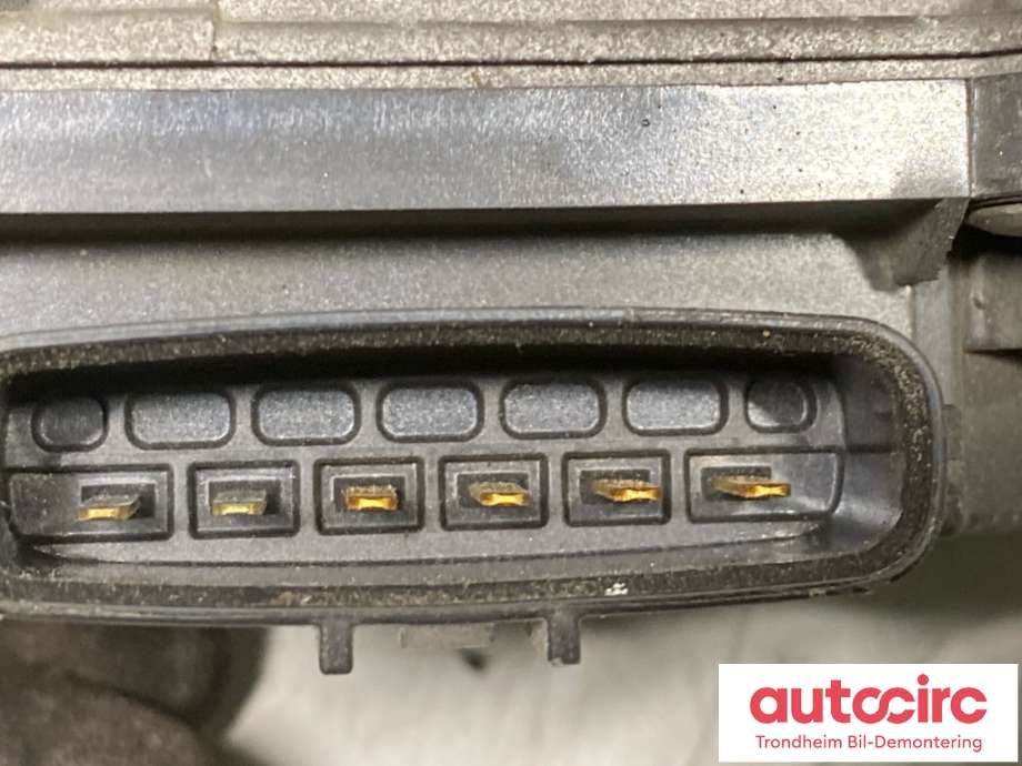 Spjeldhus til Volvo V90 / V90 CC / S90 2016-->>  (31293736|)