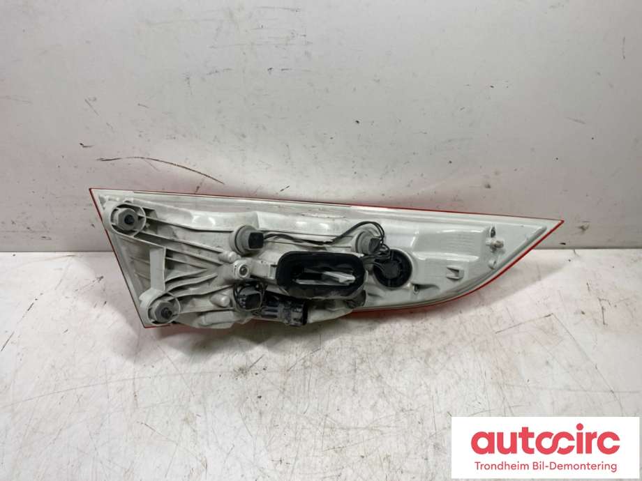 Baklykt høyre ytre til Jaguar XE 2015-->> (..|T4N7912|GX7313404AF|T4N39457| GX7313404AK)