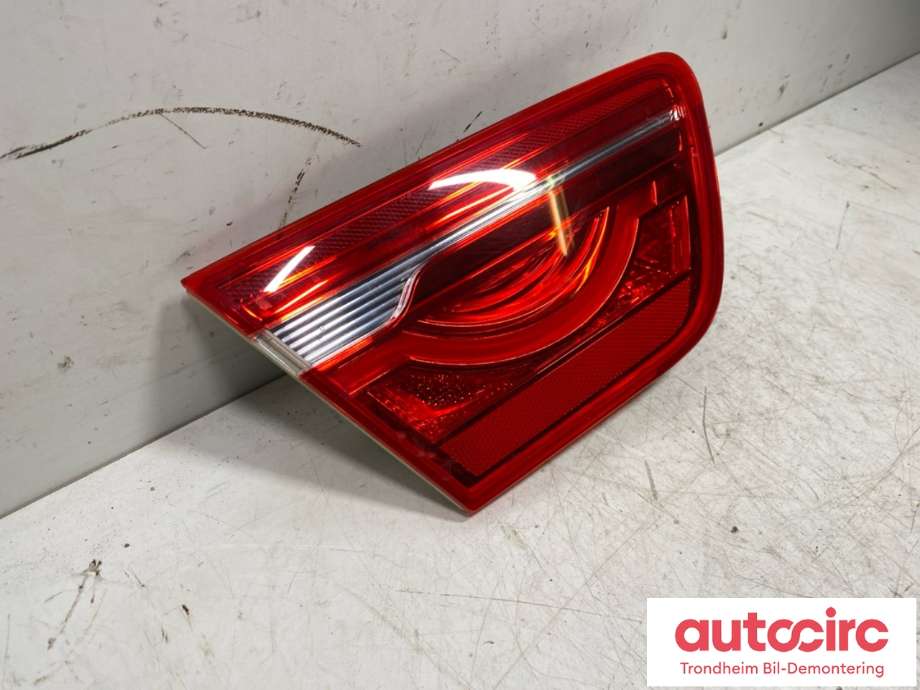 Baklykt venstre indre til Jaguar XE 2015-->> (..|T2H1056|GX7315K273AG|T4N39463| GX7315K273AH)