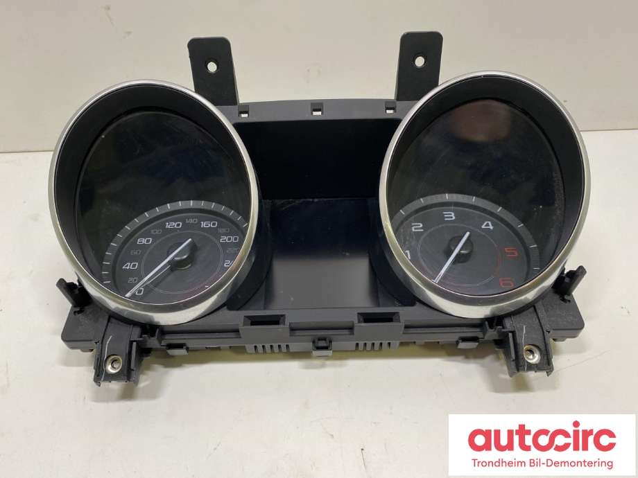 Instrumentpanel til Jaguar XE, 2015-->>  (..|GX73-10849-EF)