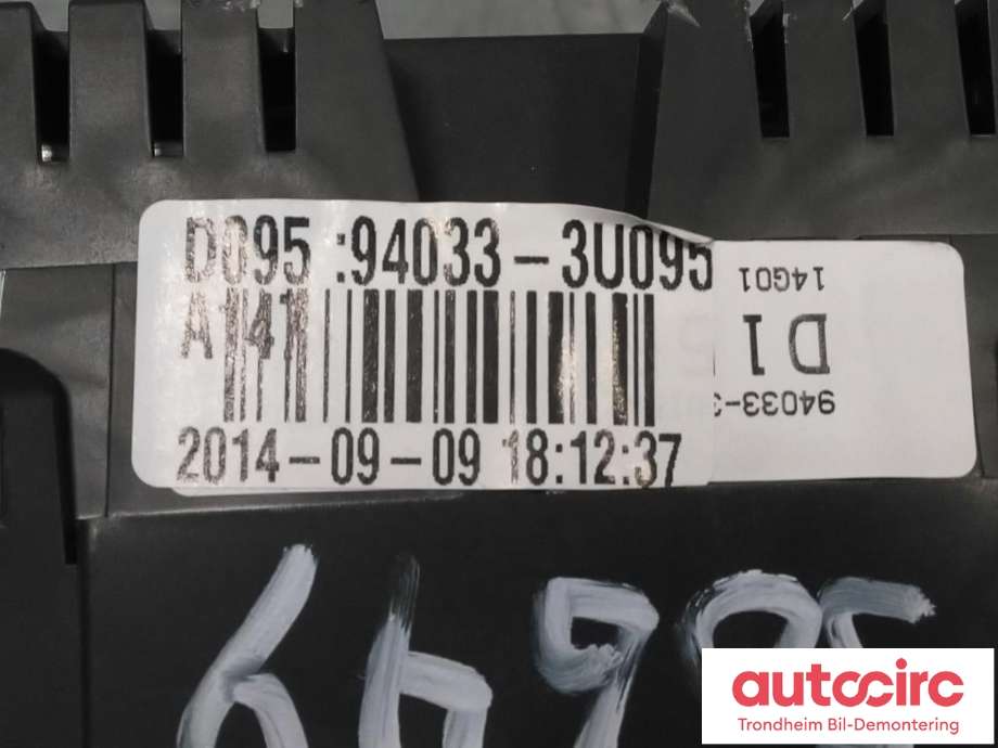 Instrumentpanel til Kia Sportage 2010-2016 (Type III)  (...|940333U095|)