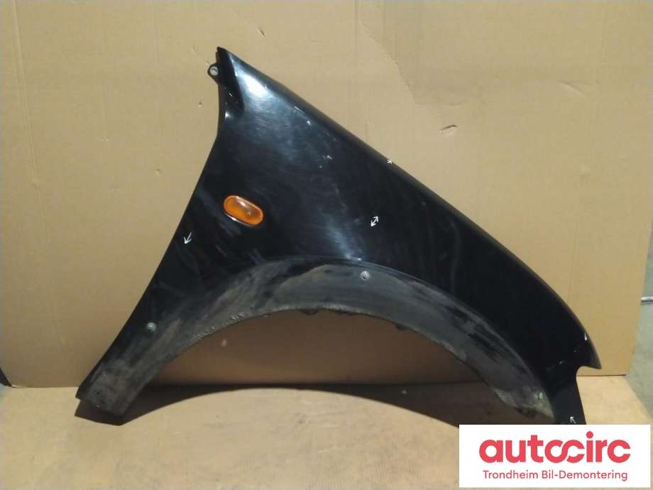 Skjerm høyre foran til Mitsubishi L200, 2006-2015 (Type IV)  (..|5220A820)
