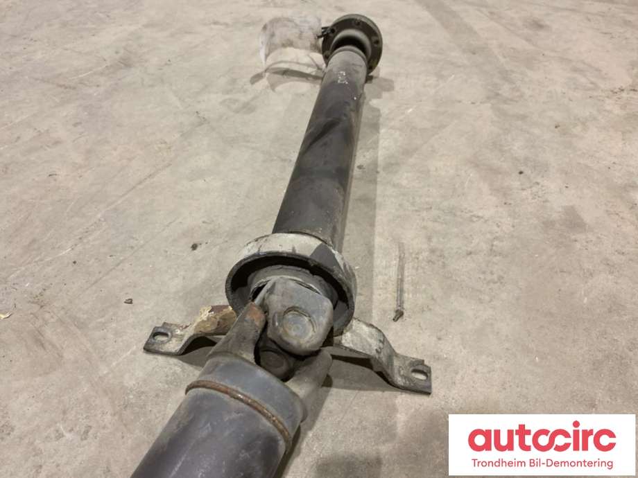 Mellomaksel til Audi A6, Allroad 2000-2005 (Type I) (C5) (C5) (..|4Z7521101N|4Z7 521 101 N|)