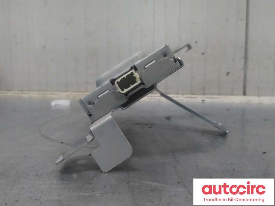 Styreenhet antenne til Tesla Model S 2021-->> (Fase 3) (HARMAN KARDON|1622929-00-B|)