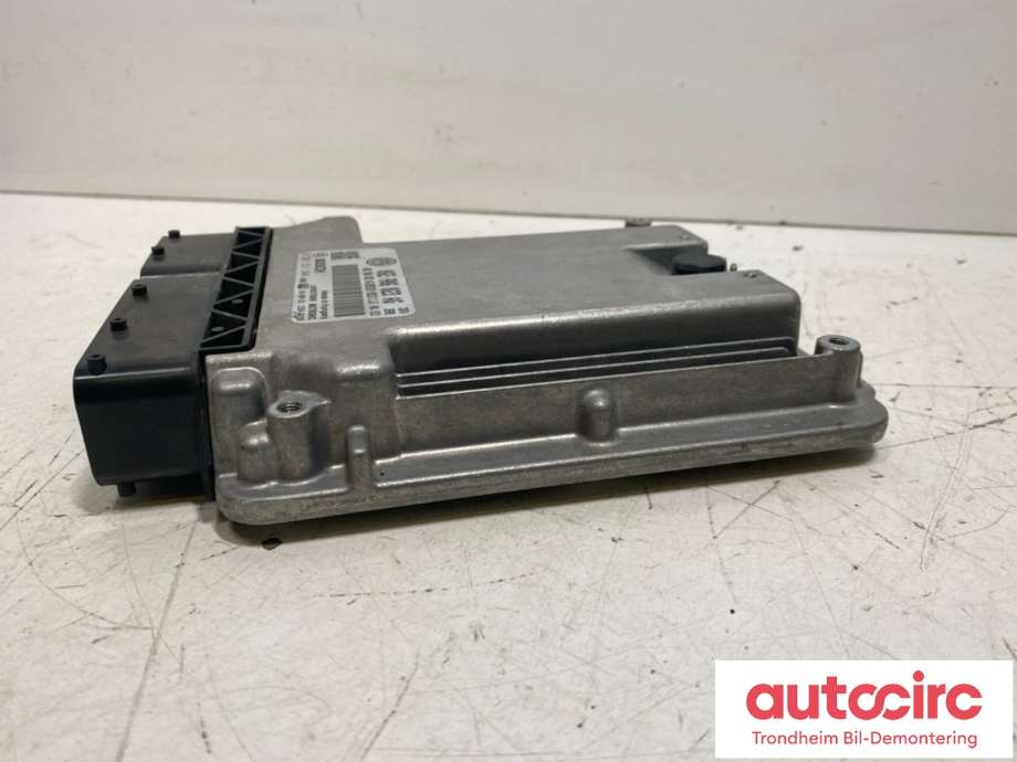 Styreenhet motor til Porsche Cayenne 2010-2017 (92A) (92A) (BOSCH|95861860370|06E 906 023 AG|0 261 S11 344)