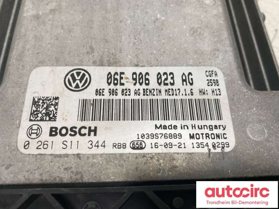 Styreenhet motor til Porsche Cayenne 2010-2017 (92A) (92A) (BOSCH|95861860370|06E 906 023 AG|0 261 S11 344)
