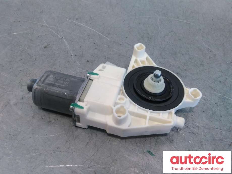 Ruteheis, kun motor, høyre foran til Mercedes EQV 2020-->> (W447) (W447) (BOSCH|A4479063600|)
