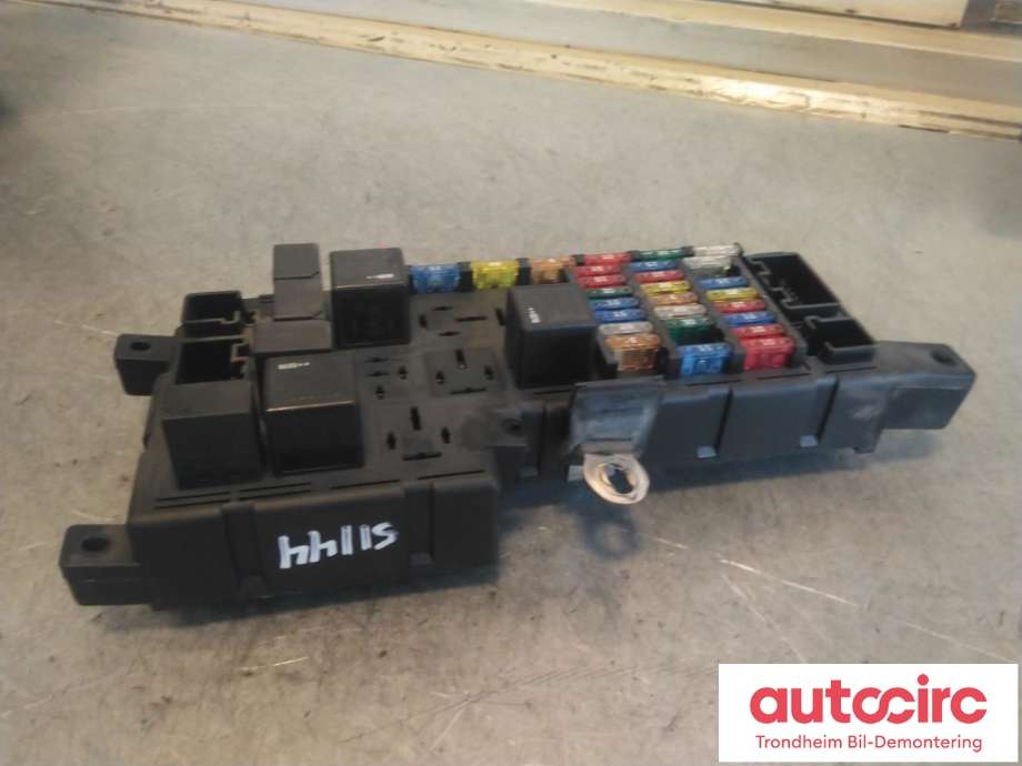 Sikringsboks til Volvo S60, 2000-2004 (Type I, Fase 1)  (...|8637841)